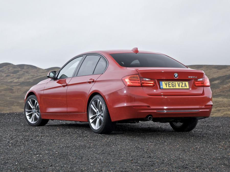  BMW 320d Sedan Sport Line 2012 года  (UK) (фото 10 из 16)